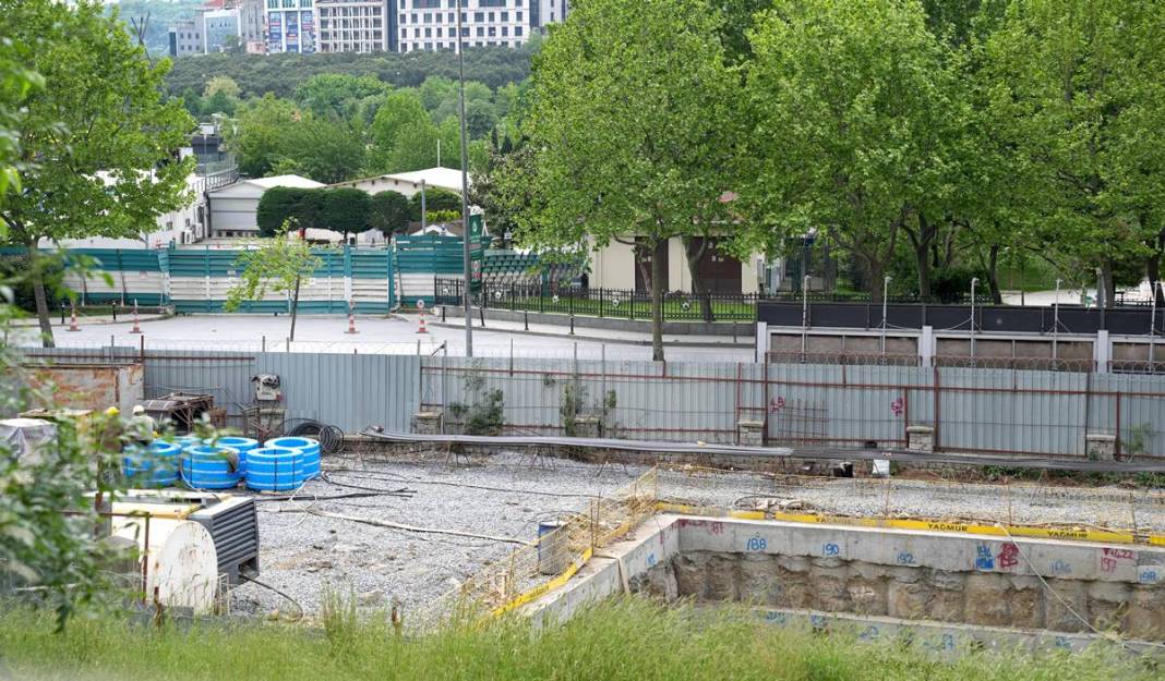 Okul inşaatından çıkanlar şoke etti: Yetkililer apar topar bölgeye gitti! Sokak kapatıldı, valilikten açıklama geldi 5